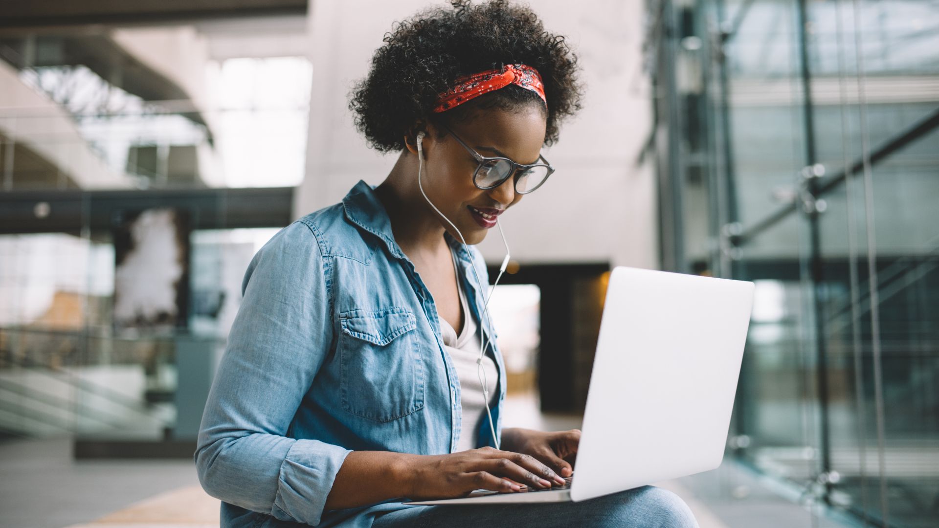 M23863 - Continuing Education for Licensing - How to Succeed When Taking Online Real Estate Courses featured img
